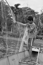 aprender_fazendo_criancas_pescando.jpg